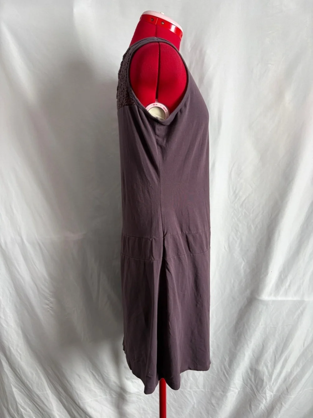 Sleeveless Backless Dress in Plum - Picture 2 of 5